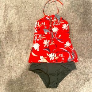 Athleta, size large tankini halter swim suit with a little sass!